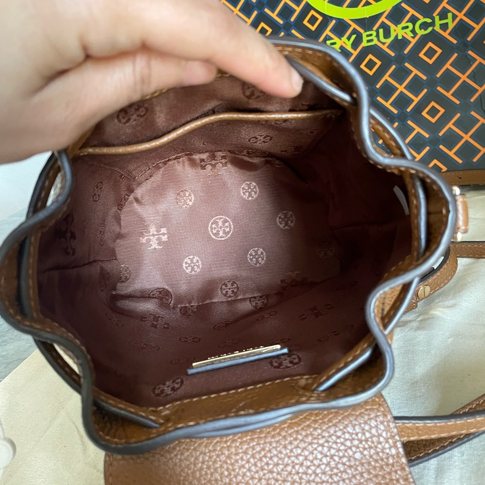 New✨thea mini bucket backpack - Picture 9 of 14